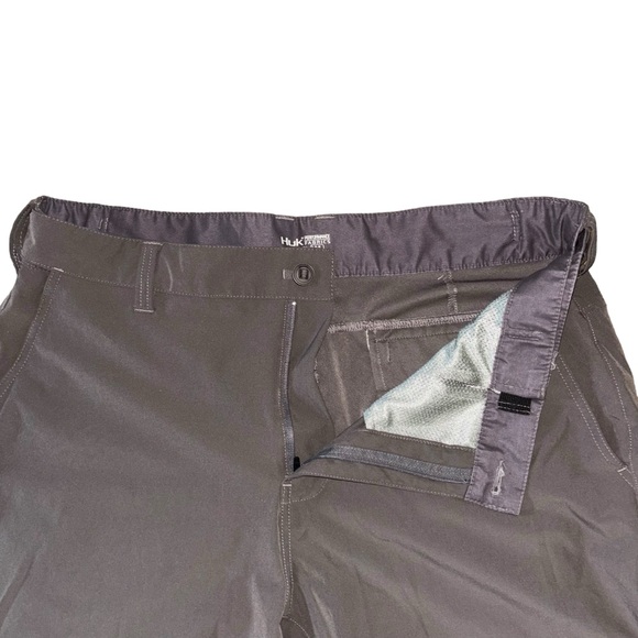 HUK Performance Low Country Men's sz XXL Brown 6" Shorts - Picture 3 of 6